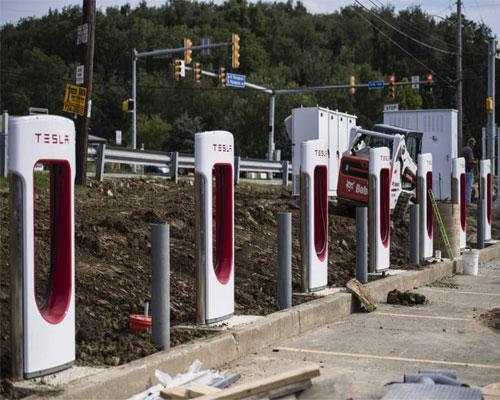 Tesla chargers at Sheetz Tesla chargers at Sheetz