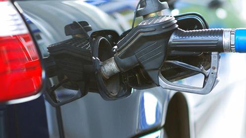 Filling a gas tank