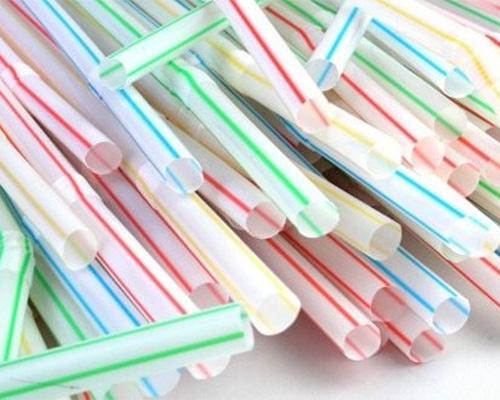 Plastic straws