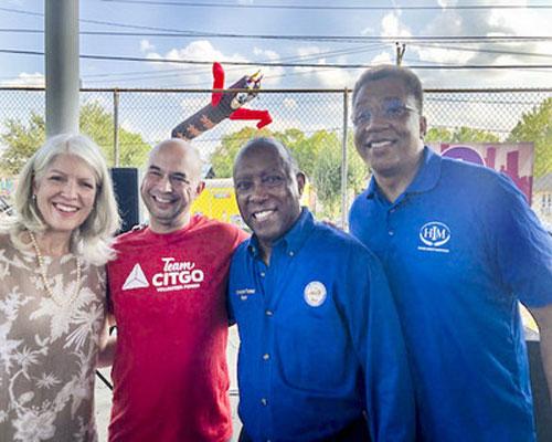 L to R: City Council Member Karla Cisneros, TeamCITGO volunteer Jerry Santos, Mayor Sylvester Turner and Rev. Ray Mackey, Higher Impact Ministries.