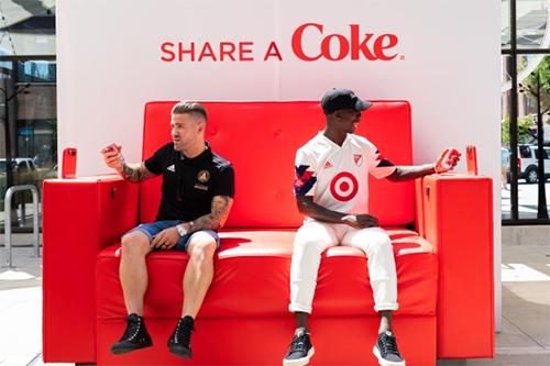 The Coca-Cola Share Chair