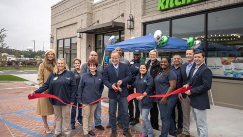Parker's founder and CEO Greg Parker, center, recently cut the ribbon at a Parker's Kitchen in Savannah, Ga.