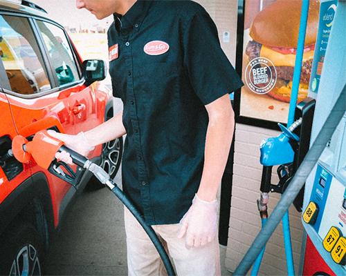 Kum & Go full-service fuel