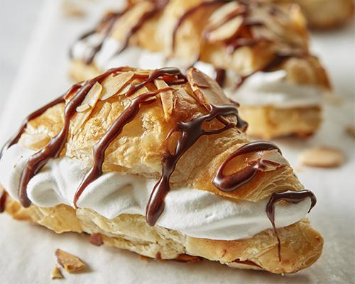 Croissant-based dessert