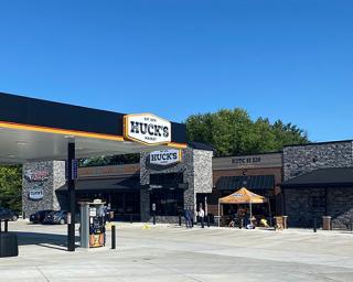 Huck's store #400