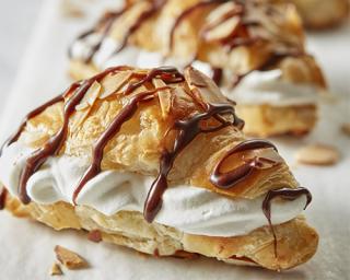 Croissant-based dessert