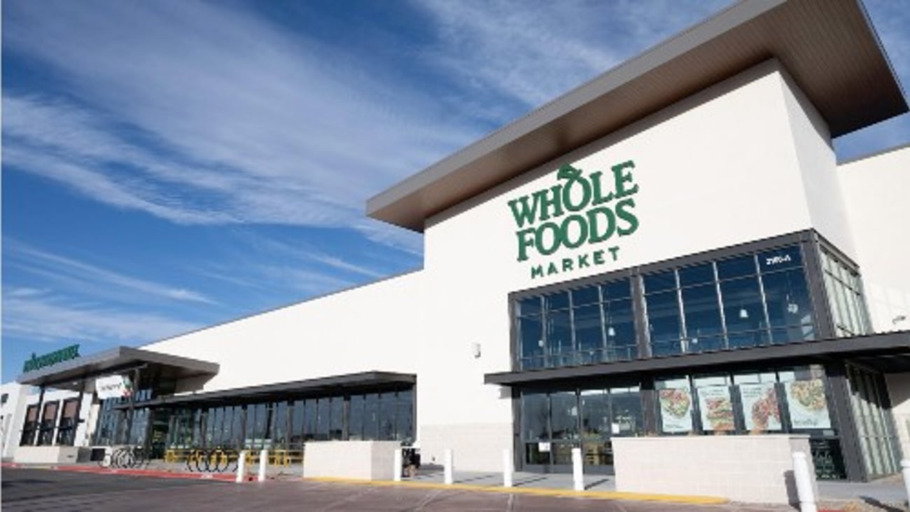 Whole Foods Albuquerque location exterior