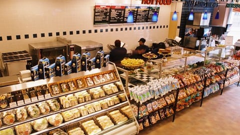 Prepared food area of a convenience store