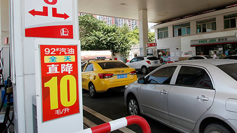 A "smart" gas station in Hangzhou, China