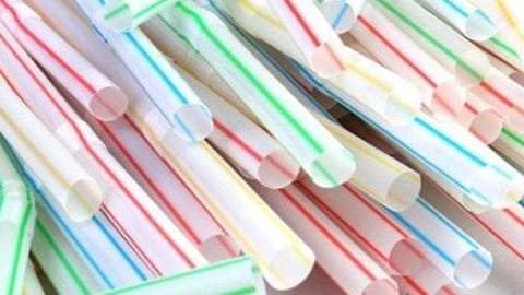 Plastic straws