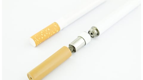 E Cigarette with cartridges