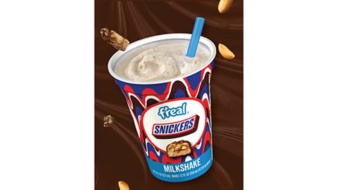 f'real Snickers Milkshake