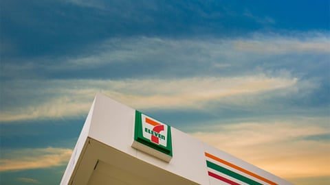 7-Eleven banner