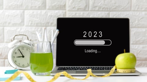 A computer screen loading 2023