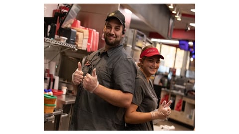 Sheetz employees_thumbs up teaser