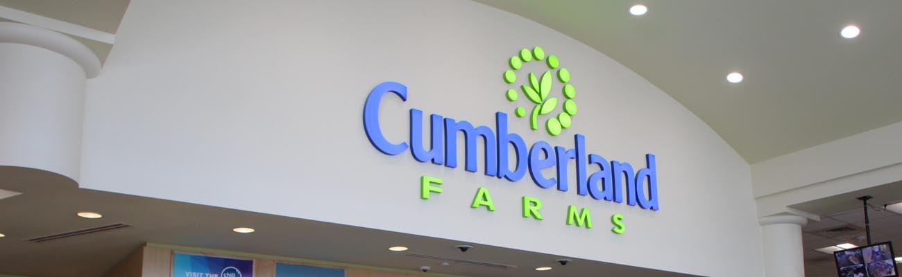 A Cumberland Farms sign