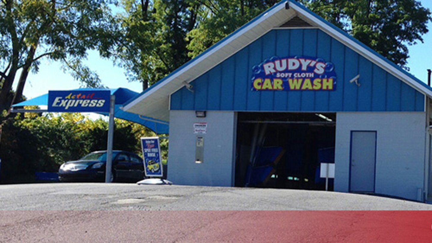 A Rudy's Car Washes location