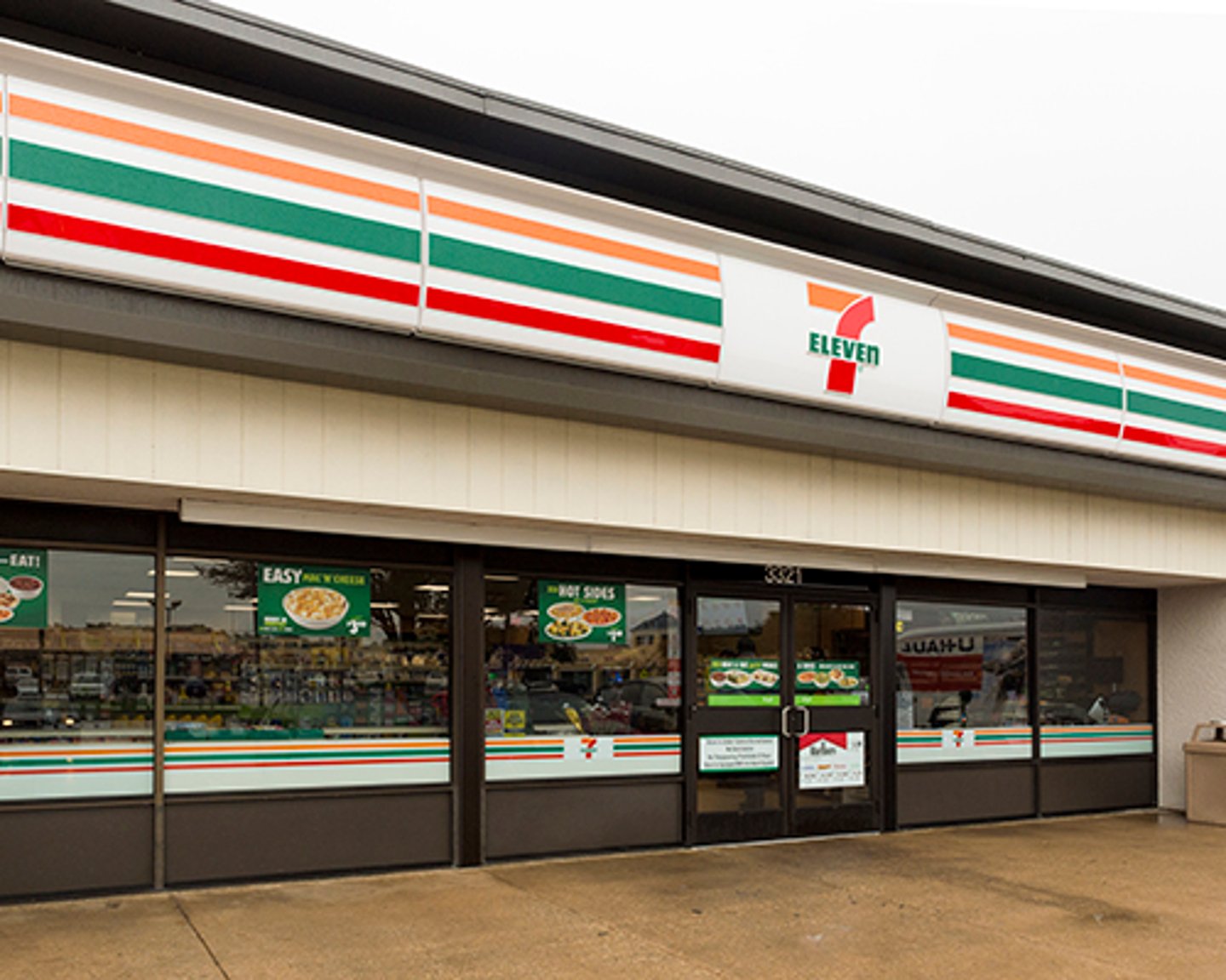 7-Eleven storefront