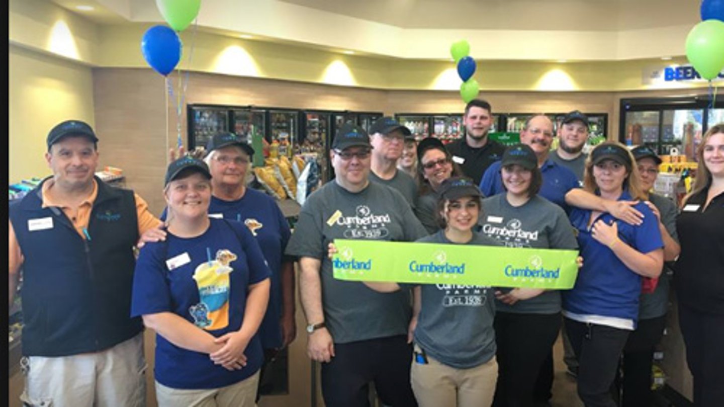 Cumberland Farms celebrated the grand opening of Store #1703 in Troy, N.Y.