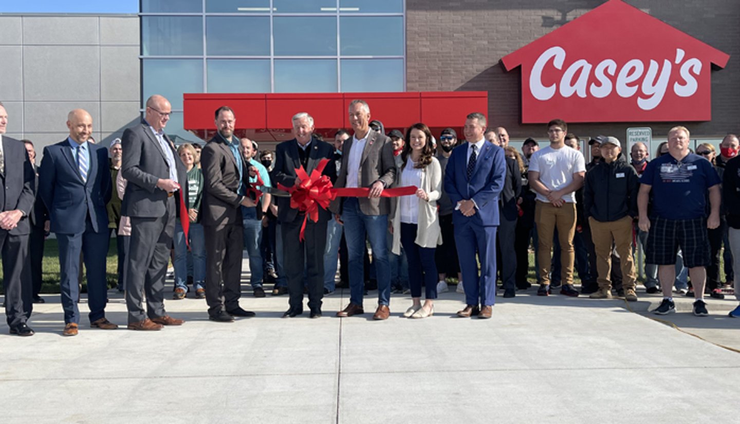 Casey's Celebrates Grand Opening of New Distribution Center 