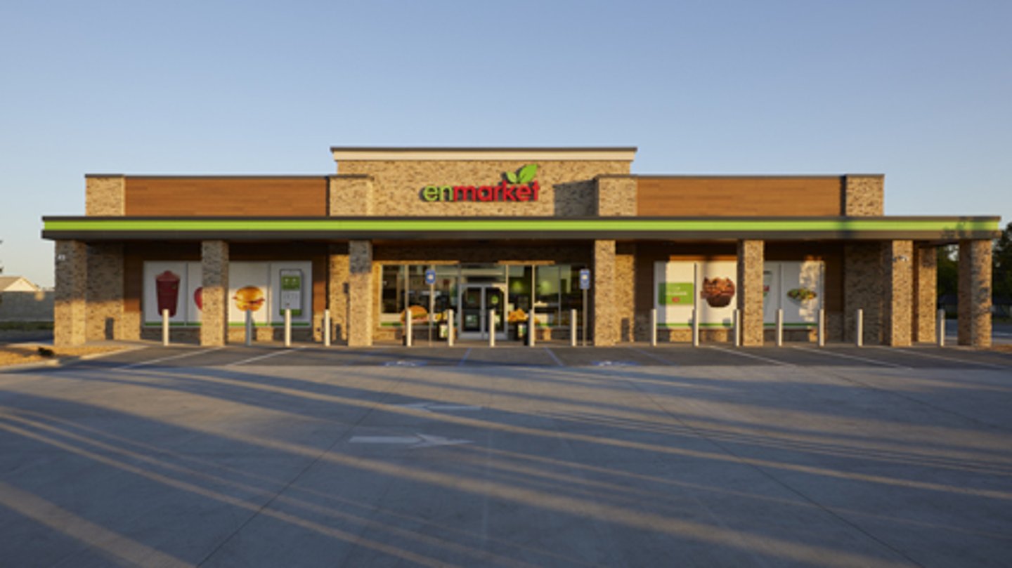 Enmarket opened its first convenience store in Jesup, Ga.