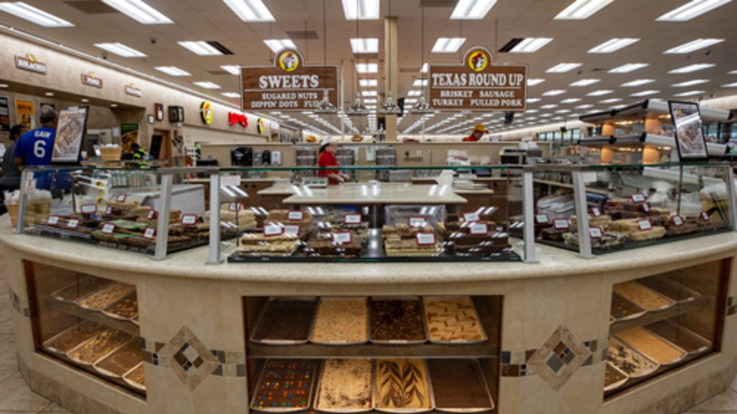 The fudge counter in Buc-ee's Kentucky