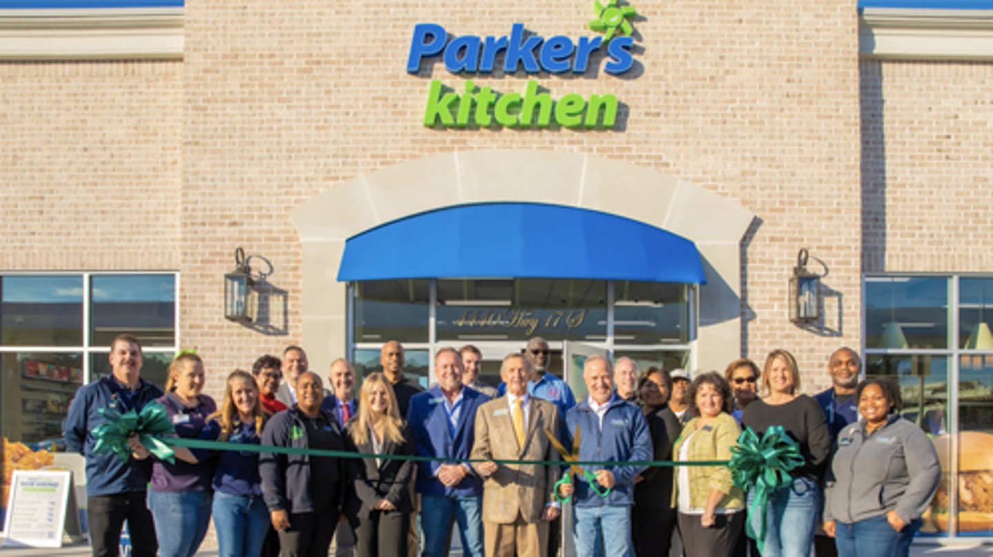 Cutting the ribbon at a new Parker's Kitchen in Guyton, Ga.