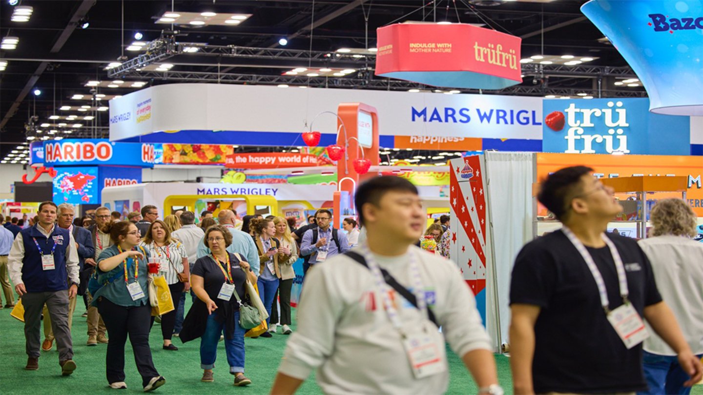 2025 Sweets & Snacks Expo floor
