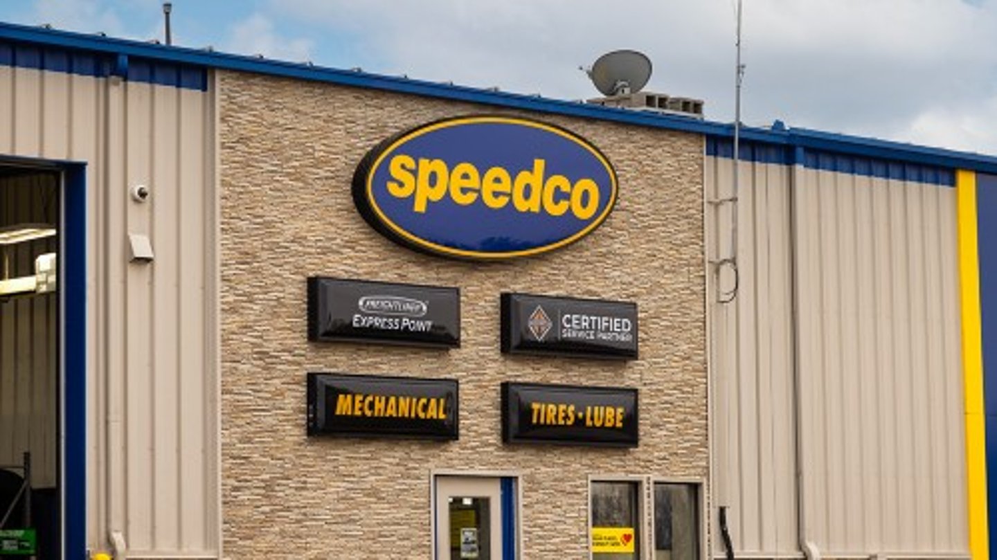 Speedco exterior at a Love's Travel Center