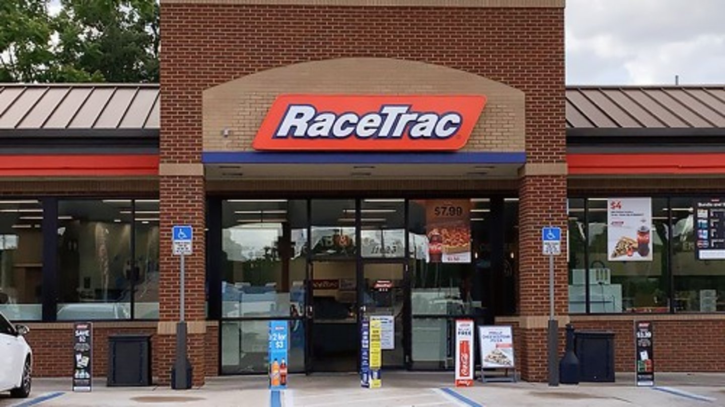 RaceTrac store exterior 